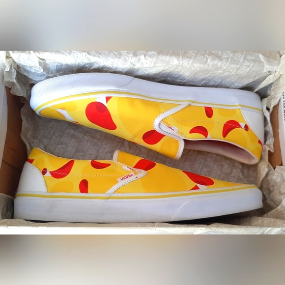 Vans X Lays Classic Slip-On - Picture 3 of 13